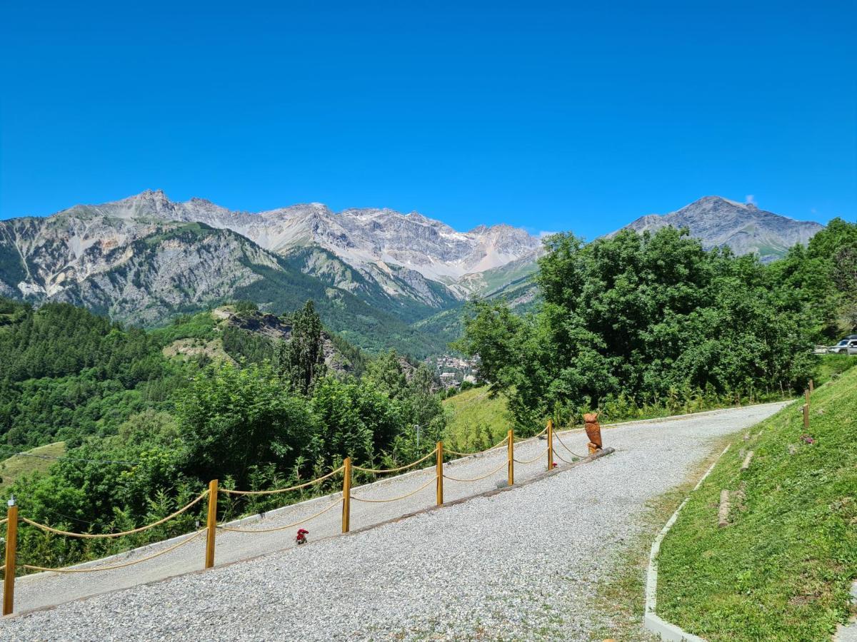 La Maison. Il Nido Dell'Aquila Bardonecchia Kültér fotó